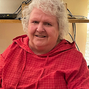 Colette Ladan – Graceland Founder, English and Bible Teacher, Native Speaker – Canada