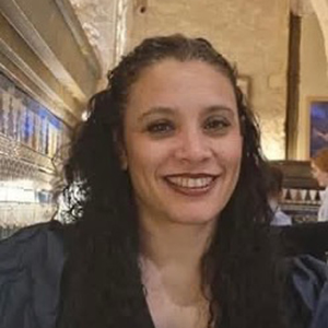 Dolores Huhn – School Director, English Teacher, Native Speaker – USA